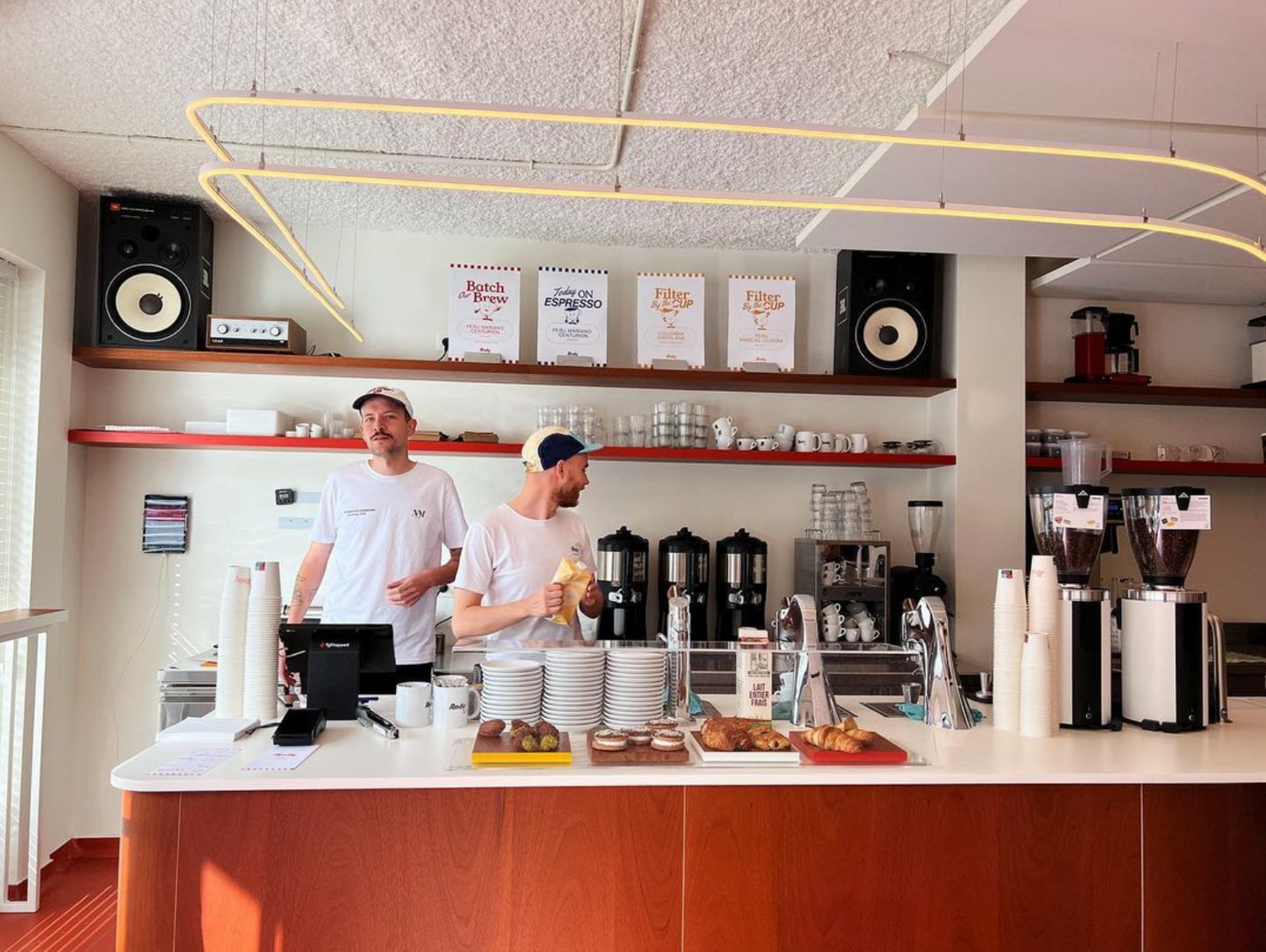 Andy Roasters baristas flagship store Antwerp
